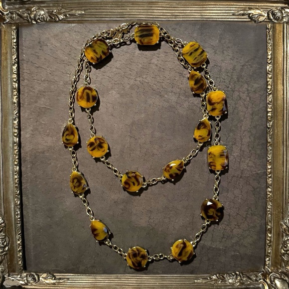 KATE SPADE • Twirl Around Tortoise Station Layering Necklace - Picture 6 of 6